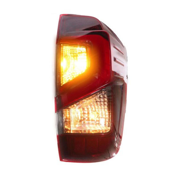 2020–2023 Nissan Navara Right Tail Light-3-